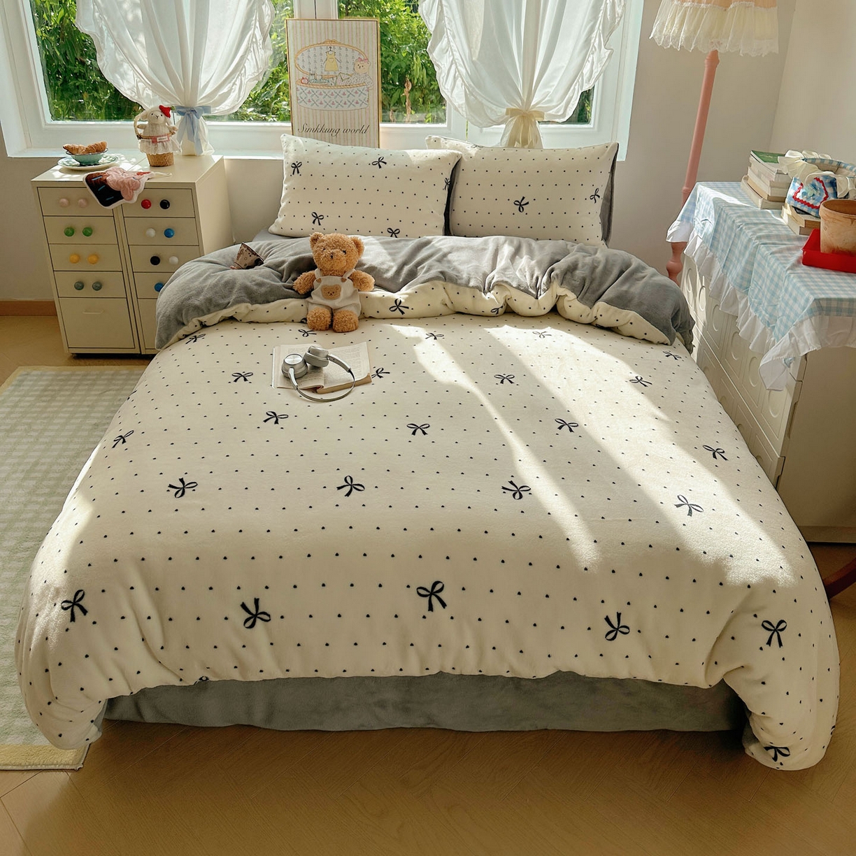 91家纺网 家纺一手货源 找家纺 暖芯优选 2025新款小清新加厚高克重牛奶绒四件套直播热款电商热款 法式简爱