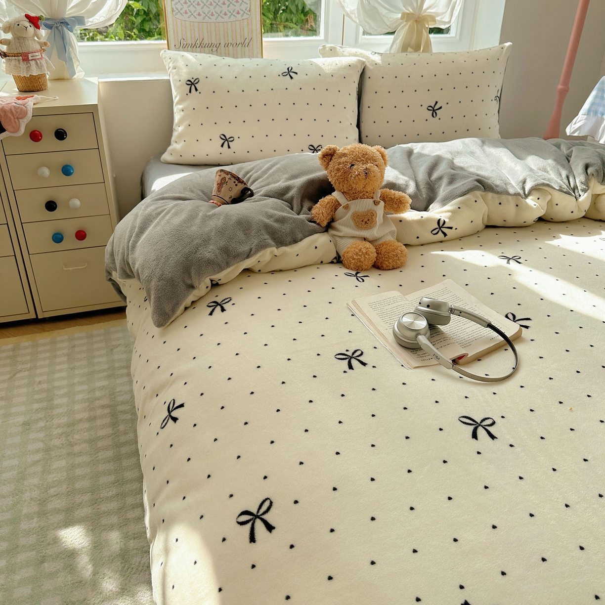 91家纺网 家纺一手货源 找家纺 暖芯优选 2025新款小清新加厚高克重牛奶绒四件套直播热款电商热款 法式简爱