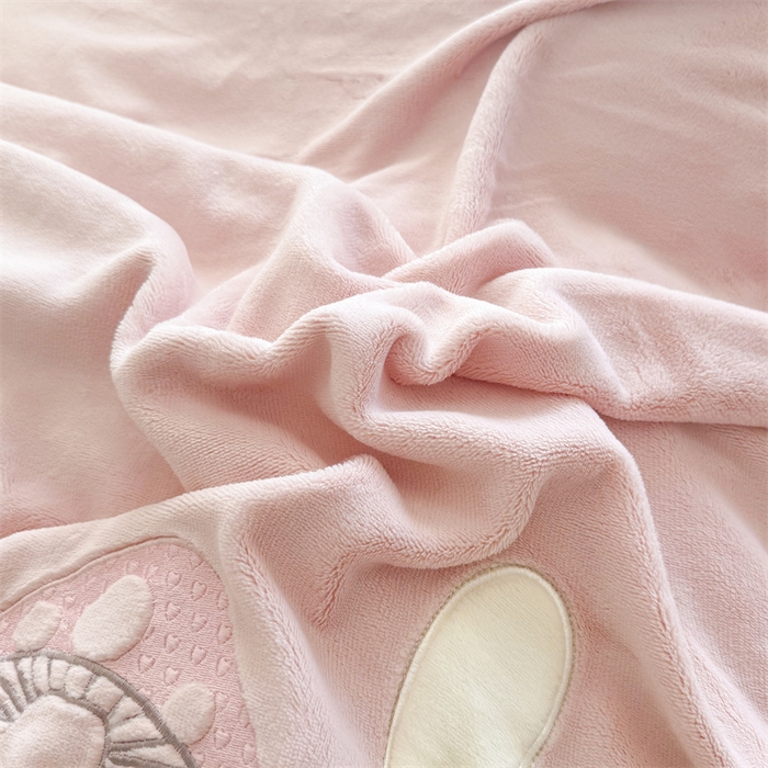 91家纺网 家纺一手货源 找家纺 （总）恋绒家纺 2025新款牛奶绒贴布绣四件套卡通三件套