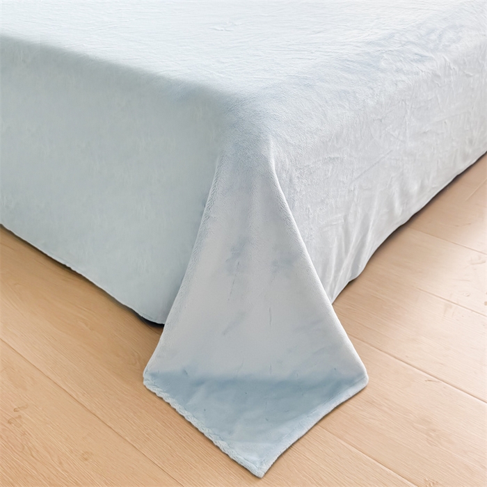 91家纺网 家纺一手货源 找家纺 恋绒家纺 2025新款牛奶绒贴布绣四件套卡通三件套 浅石蓝