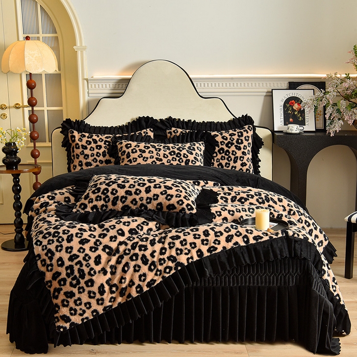 91家纺网 家纺一手货源 找家纺 茉保家纺 2025新款9.5斤秋冬保暖牛奶绒印花兔毛绒四件套 咖雅墨