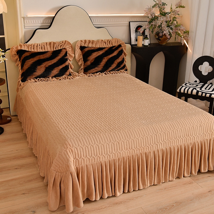 91家纺网 家纺一手货源 找家纺 茉保家纺 2025新款9.5斤秋冬保暖牛奶绒印花兔毛绒四件套 星云咖