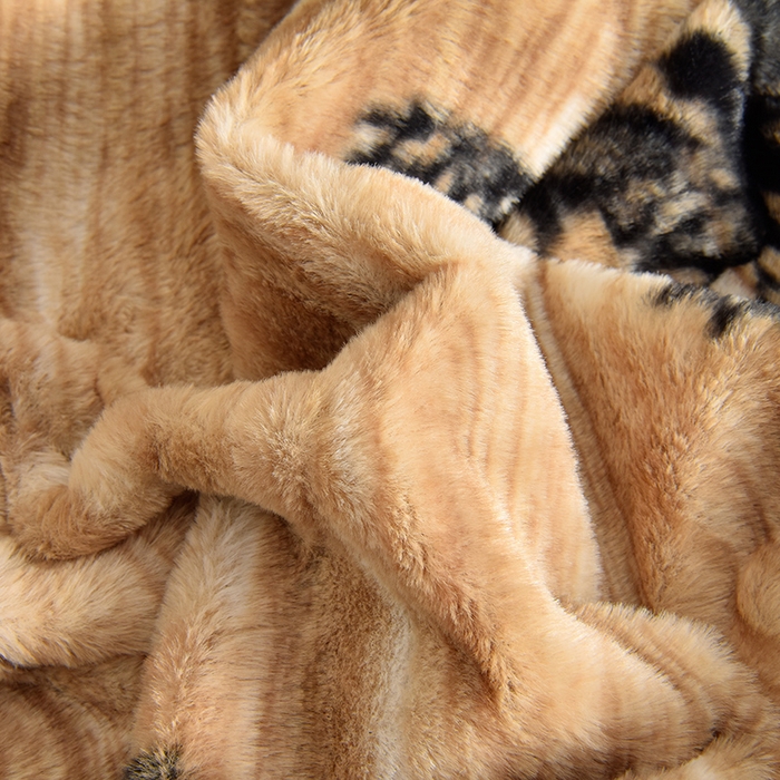 91家纺网 家纺一手货源 找家纺 茉保家纺 2025新款9.5斤秋冬保暖牛奶绒印花兔毛绒四件套 雅轻蝶