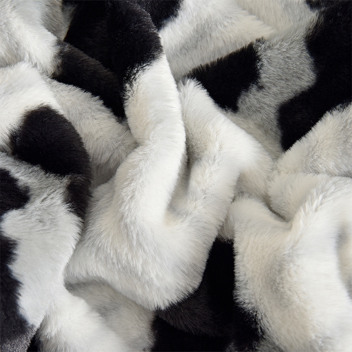 91家纺网 家纺一手货源 找家纺 茉保家纺 2025新款9.5斤秋冬保暖牛奶绒印花兔毛绒四件套 晕雅墨