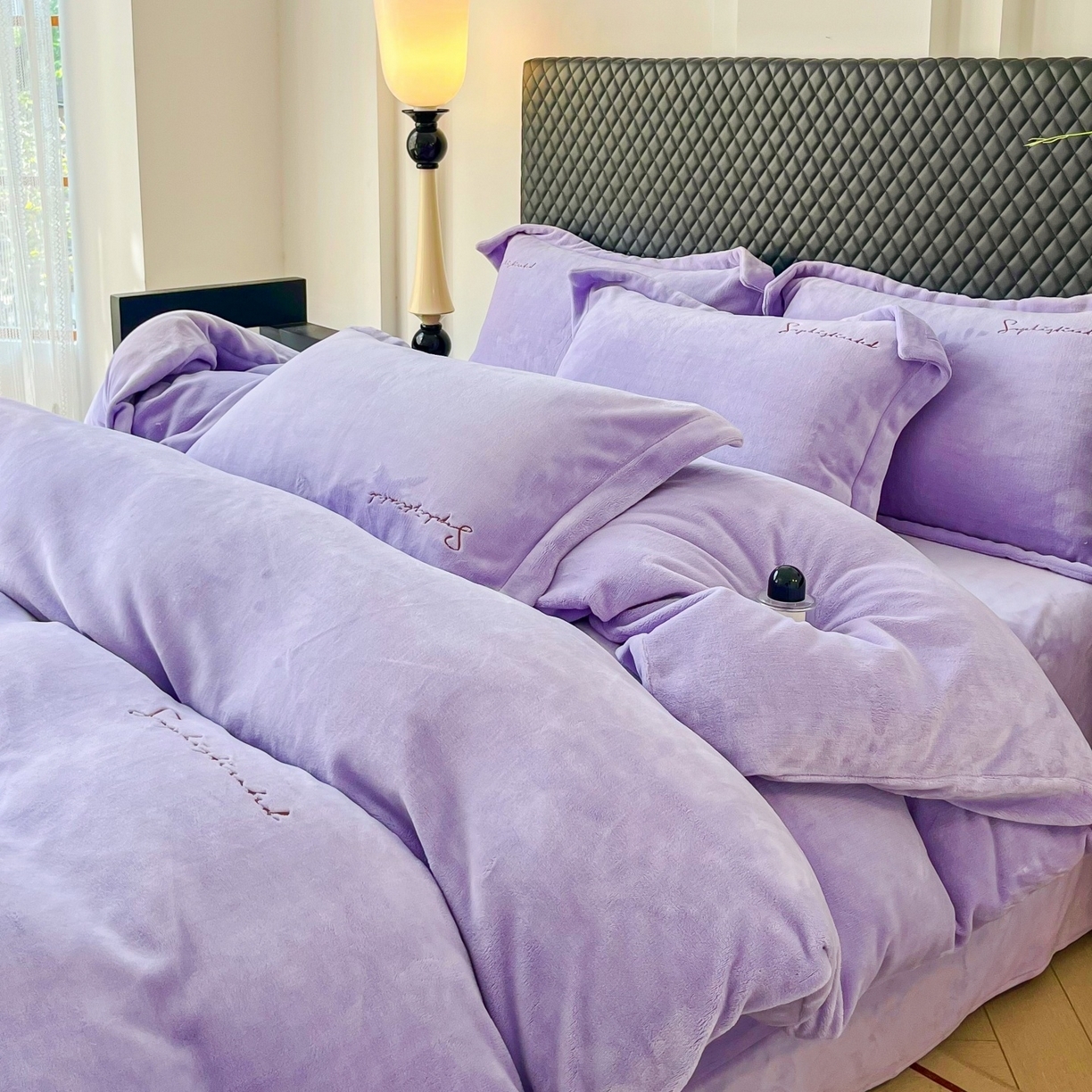 91家纺网 家纺一手货源 找家纺 （总）庭笙 2025新款加厚牛奶绒8斤/9斤纯色蓄热保暖四件套-米莱