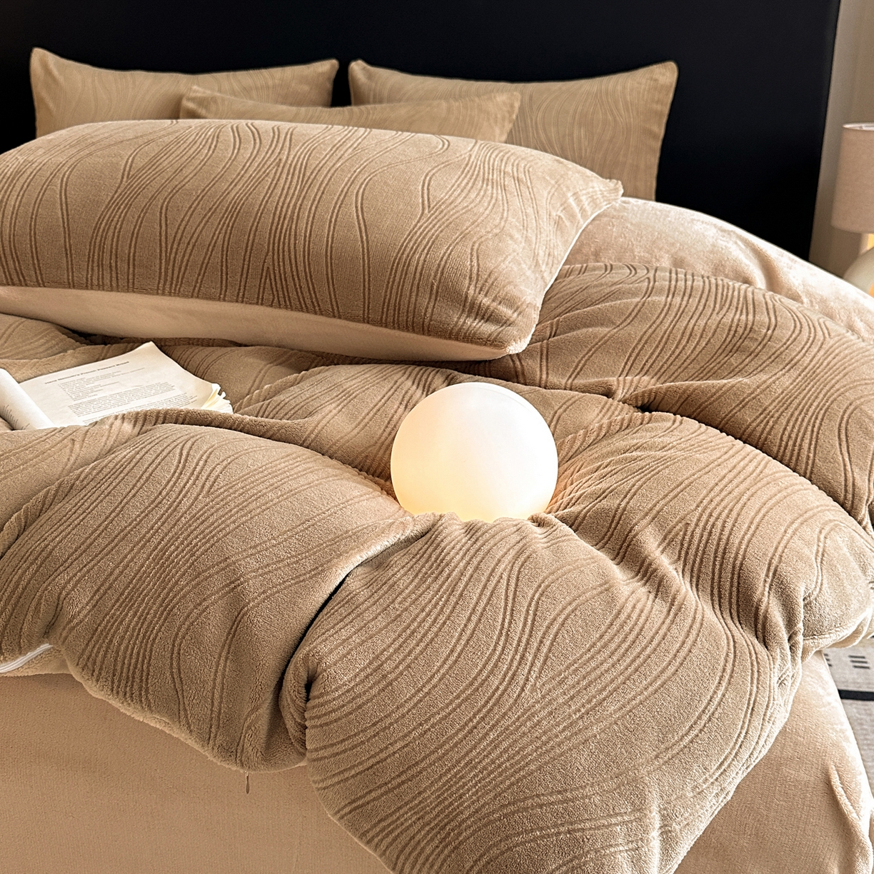 91家纺网 家纺一手货源 找家纺 （总）小叮当家纺仓储工厂店 2025新款AB版烂花牛奶绒四件套