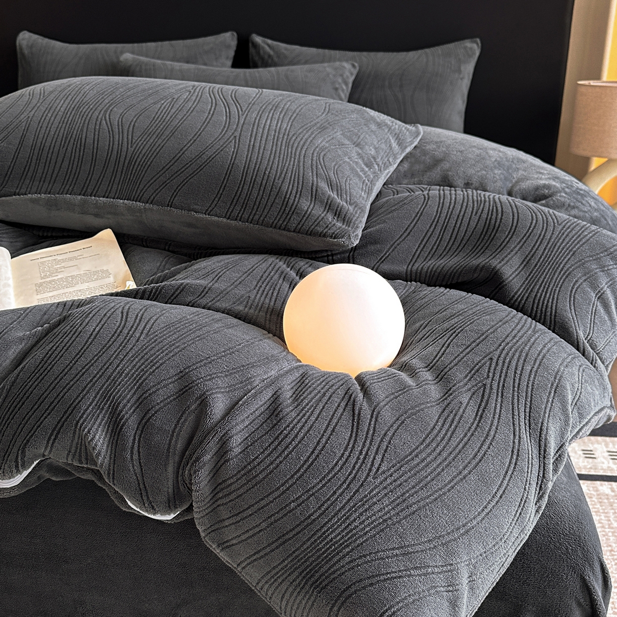 小叮当家纺仓储工厂店 2025新款AB版烂花牛奶绒四件套 烂花-深灰