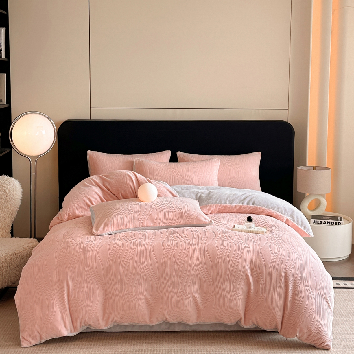 91家纺网 家纺一手货源 找家纺 小叮当家纺仓储工厂店 2025新款AB版烂花牛奶绒四件套 烂花-粉灰