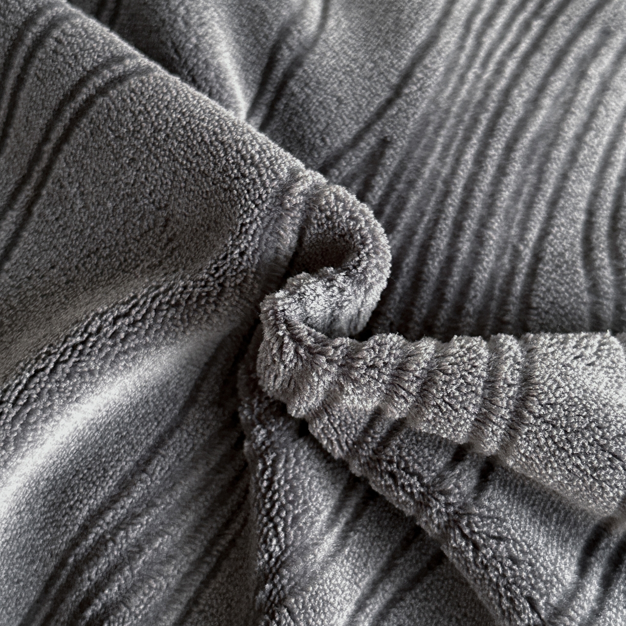 91家纺网 家纺一手货源 找家纺 小叮当家纺仓储工厂店 2025新款AB版烂花牛奶绒四件套 烂花-深灰