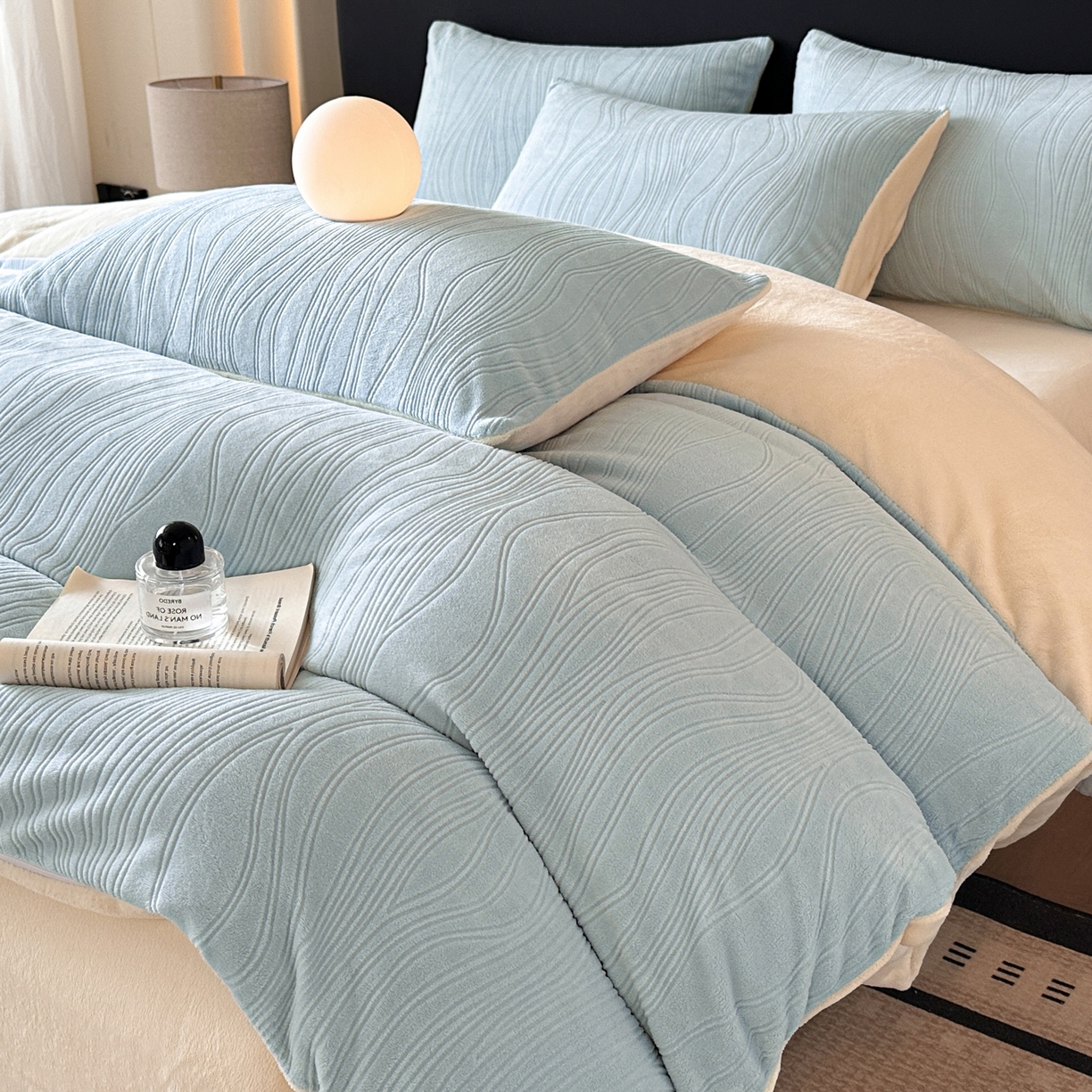 91家纺网 家纺一手货源 找家纺 小叮当家纺仓储工厂店 2025新款AB版烂花牛奶绒四件套 烂花-蓝黄