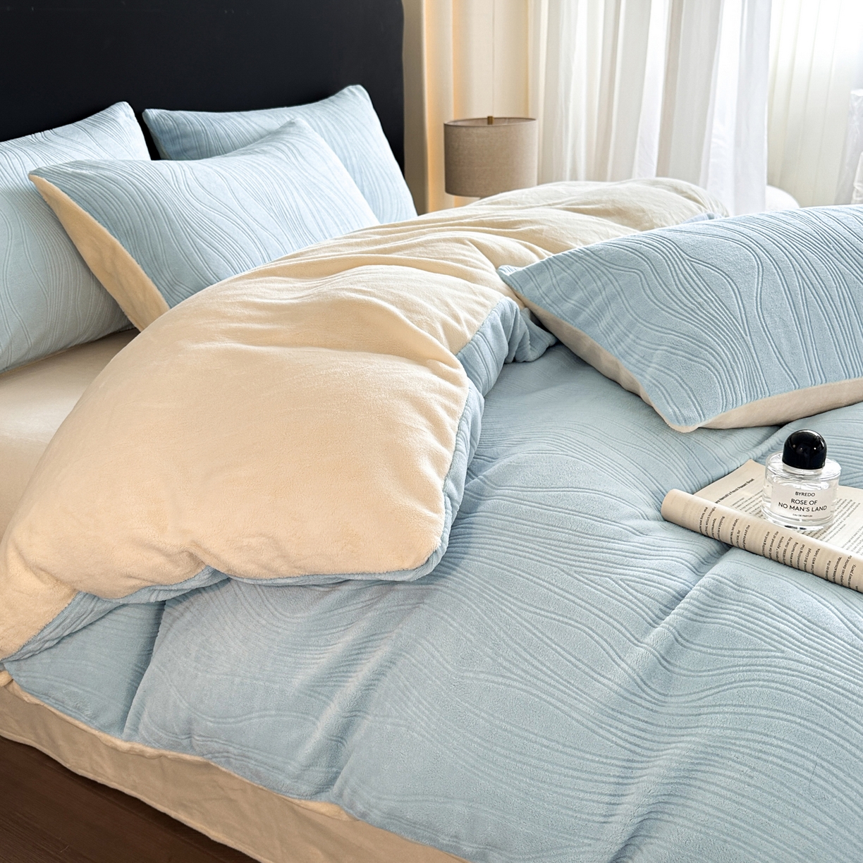 91家纺网 家纺一手货源 找家纺 小叮当家纺仓储工厂店 2025新款AB版烂花牛奶绒四件套 烂花-蓝黄