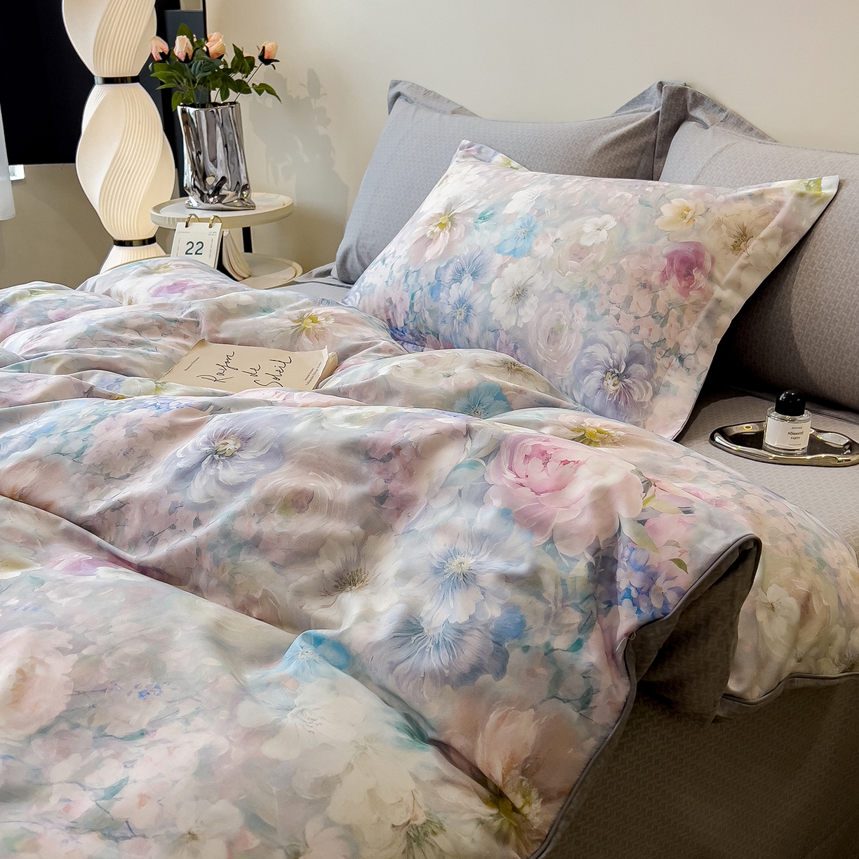 91家纺网 家纺一手货源 找家纺 芃成家纺 2025新款A类加厚天丝棉磨毛花卉四件套 幸福繁花-灰