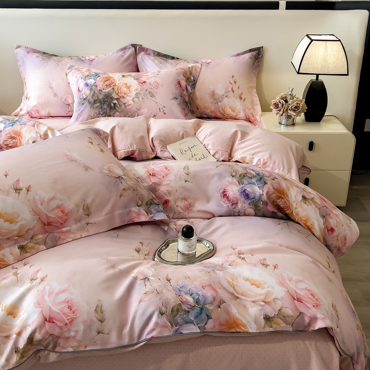 91家纺网 家纺一手货源 找家纺 芃成家纺 2025新款A类加厚天丝棉磨毛花卉四件套 时光花影