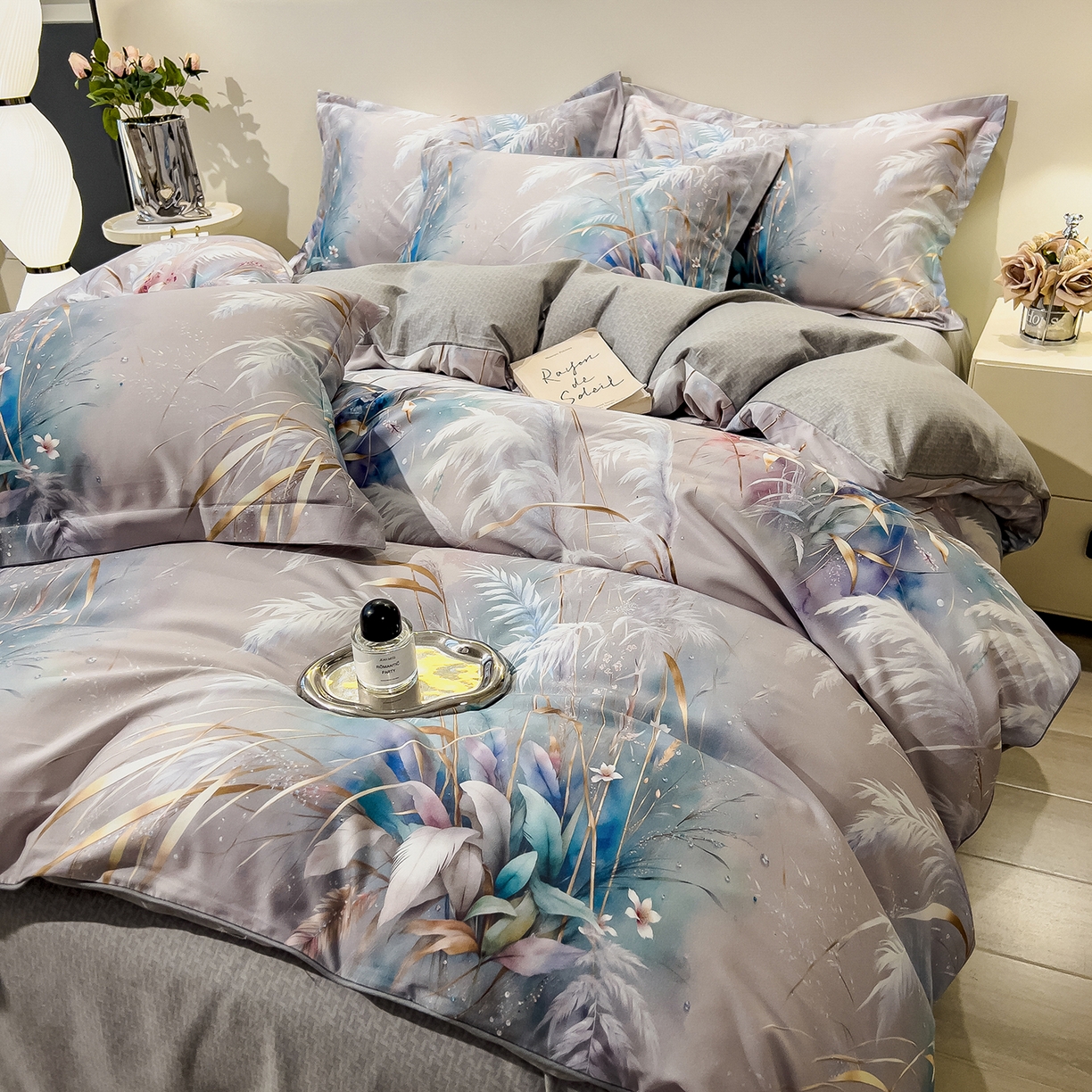 91家纺网 家纺一手货源 找家纺 芃成家纺 2025新款A类加厚天丝棉磨毛花卉四件套 落英缤纷