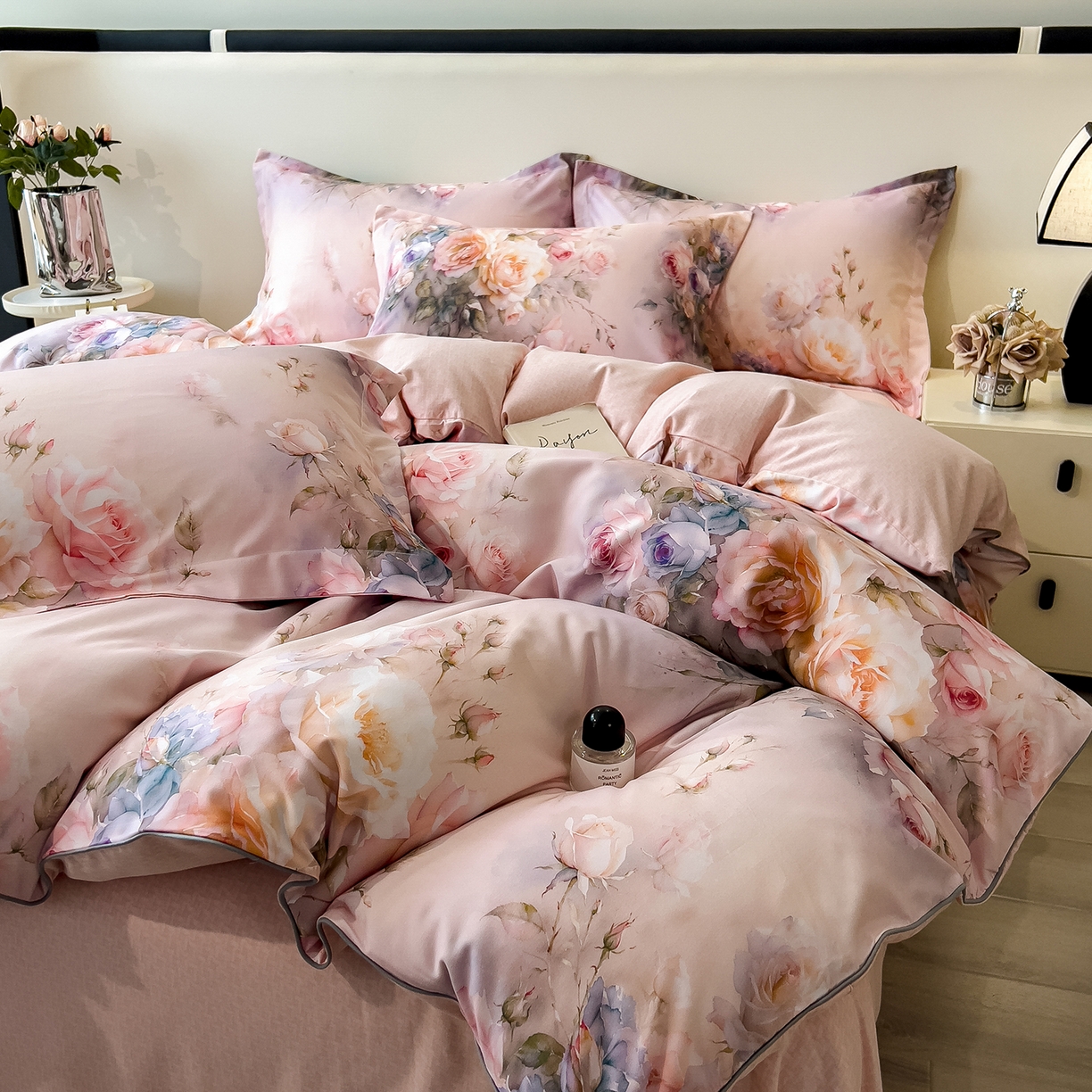 91家纺网 家纺一手货源 找家纺 芃成家纺 2025新款A类加厚天丝棉磨毛花卉四件套 时光花影