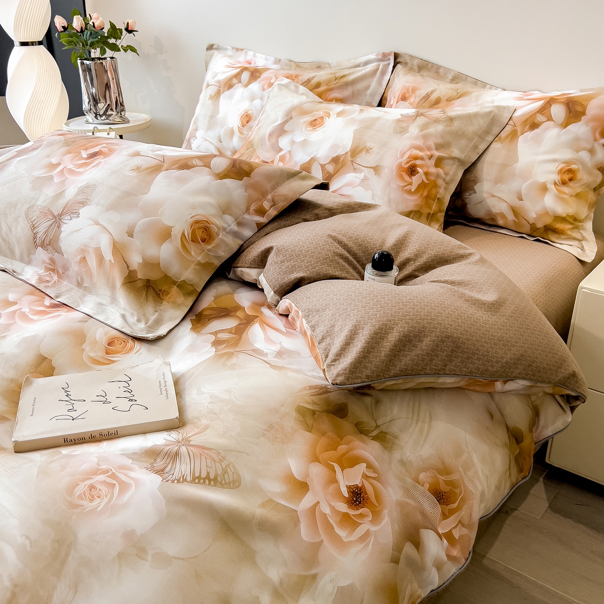 91家纺网 家纺一手货源 找家纺 芃成家纺 2025新款A类加厚天丝棉磨毛花卉四件套 凤栖瑰丽