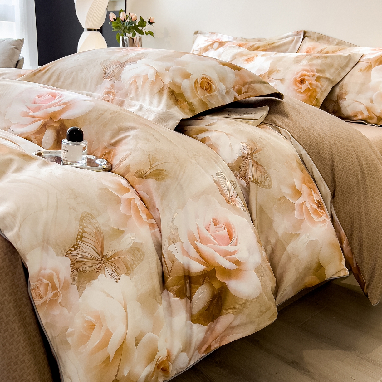 91家纺网 家纺一手货源 找家纺 芃成家纺 2025新款A类加厚天丝棉磨毛花卉四件套 凤栖瑰丽