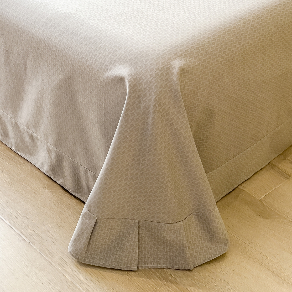 91家纺网 家纺一手货源 找家纺 芃成家纺 2025新款A类加厚天丝棉磨毛花卉四件套 静谧花语