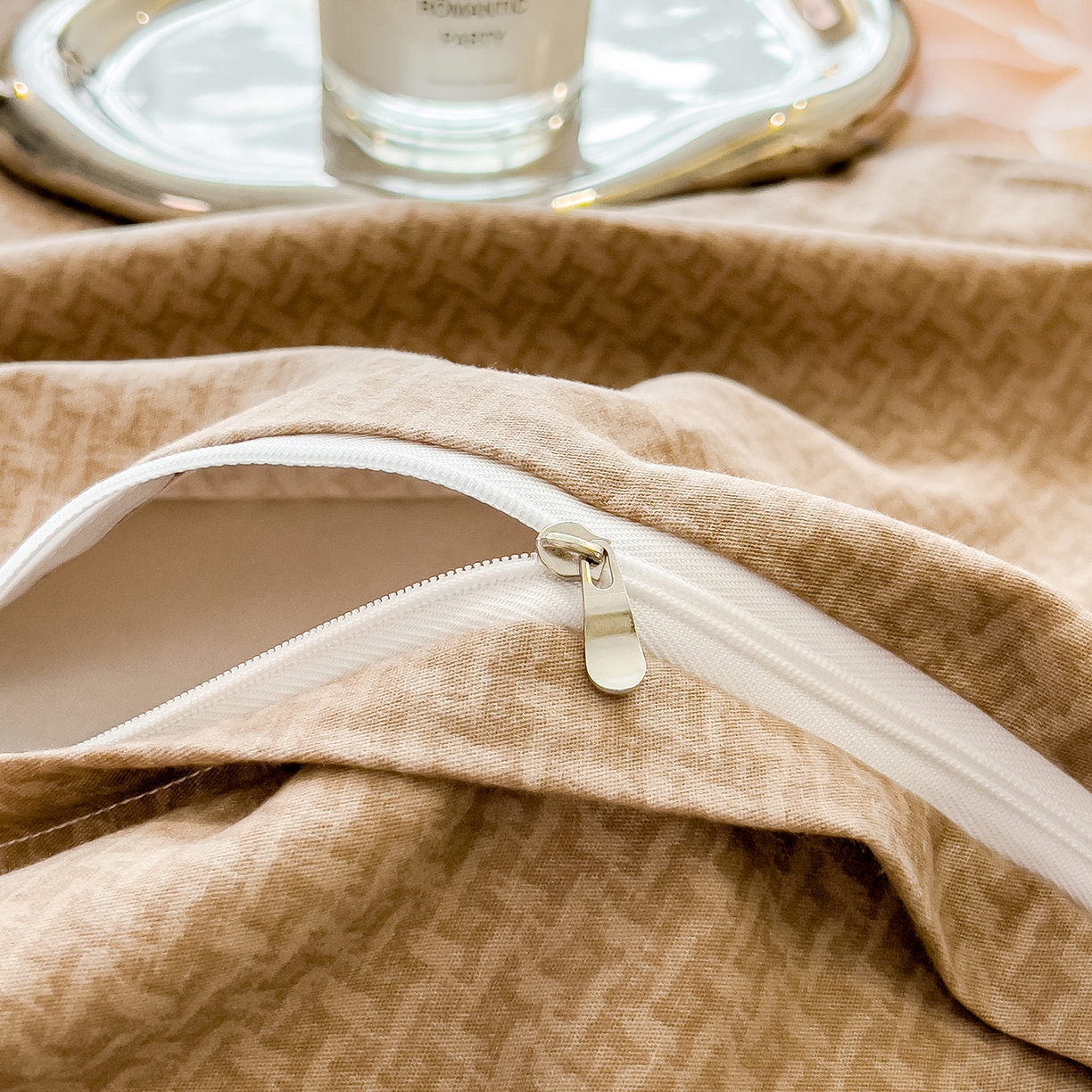 91家纺网 家纺一手货源 找家纺 芃成家纺 2025新款A类加厚天丝棉磨毛花卉四件套 凤栖瑰丽