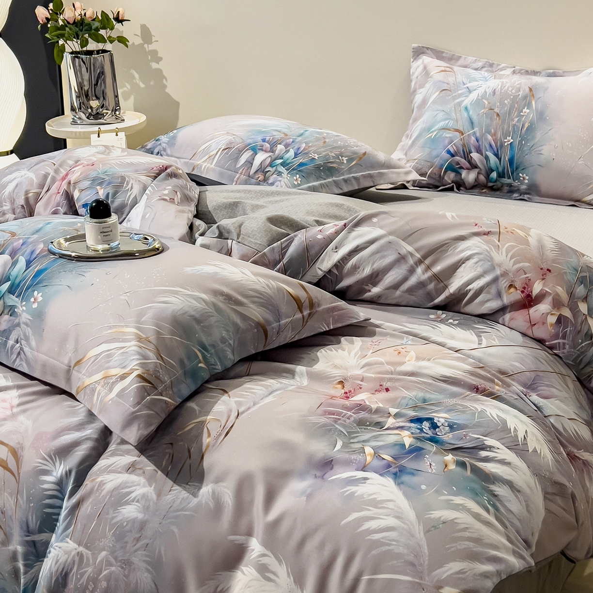 91家纺网 家纺一手货源 找家纺 芃成家纺 2025新款A类加厚天丝棉磨毛花卉四件套 落英缤纷