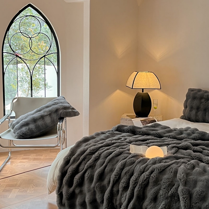 91家纺网 家纺一手货源 找家纺 小叮当家纺仓储工厂店 2025新款高克重大牛奶绒被套毯毛毯盖毯毯子 深灰