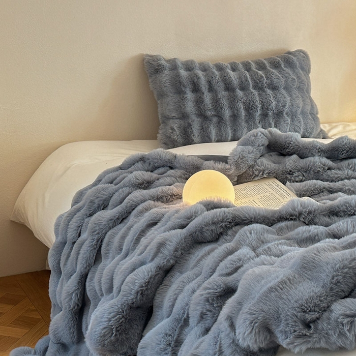 小叮当家纺仓储工厂店 2025新款高克重大牛奶绒被套毯毛毯盖毯毯子 灰蓝