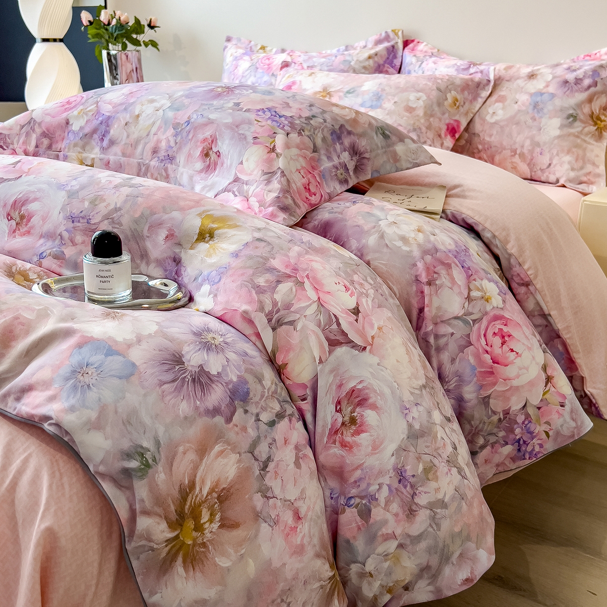 91家纺网 家纺一手货源 找家纺 芃成家纺 2025新款A类加厚天丝棉磨毛花卉四件套 幸福繁花-粉