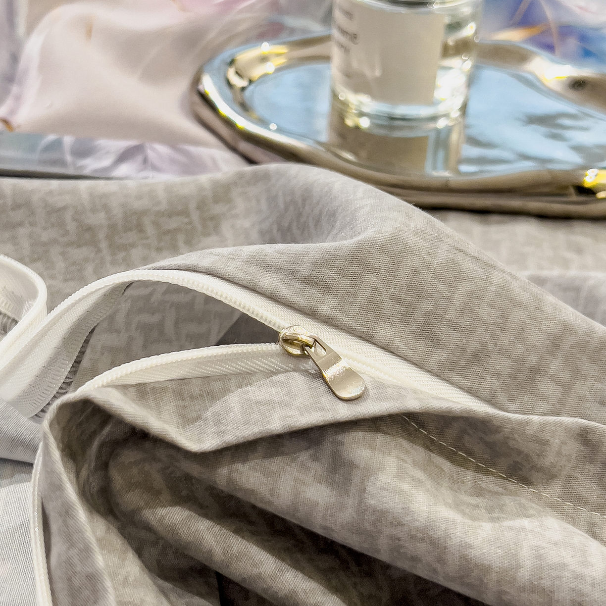 91家纺网 家纺一手货源 找家纺 芃成家纺 2025新款A类加厚天丝棉磨毛花卉四件套 落英缤纷