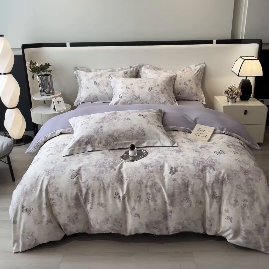 91家纺网 家纺一手货源 找家纺 芃成家纺 2025新款A类加厚天丝棉磨毛花卉四件套 蝶舞飞扬-紫