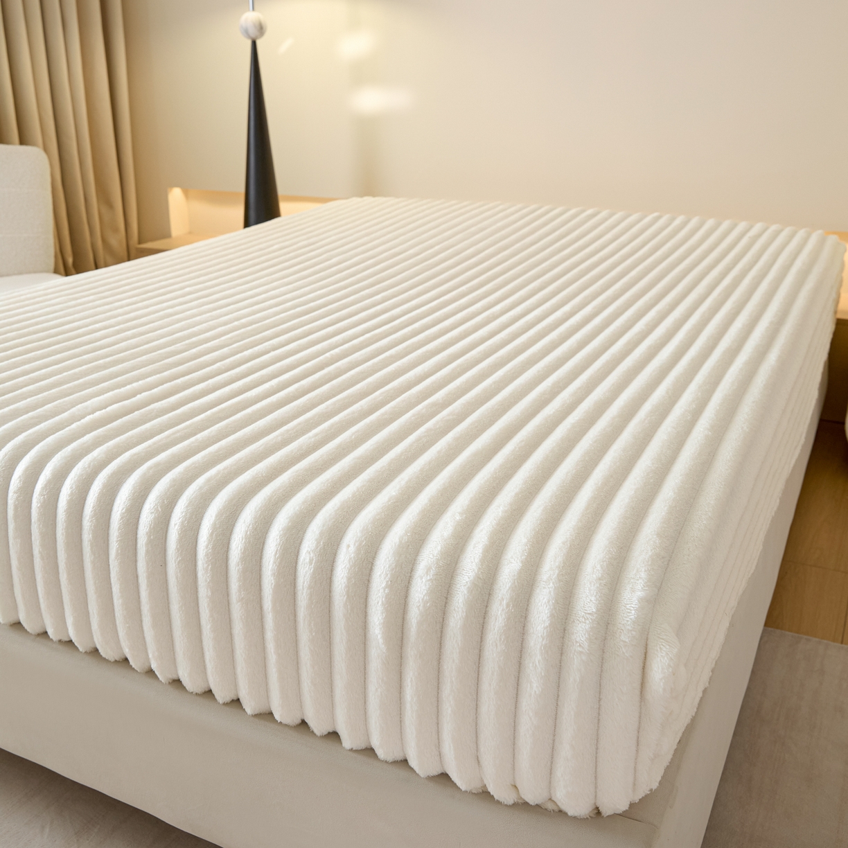 91家纺网 家纺一手货源 找家纺 （总）小叮当家纺仓储工厂店 2025新款兔毛绒大抽条单床笠系列床笠单件（跨境可供）