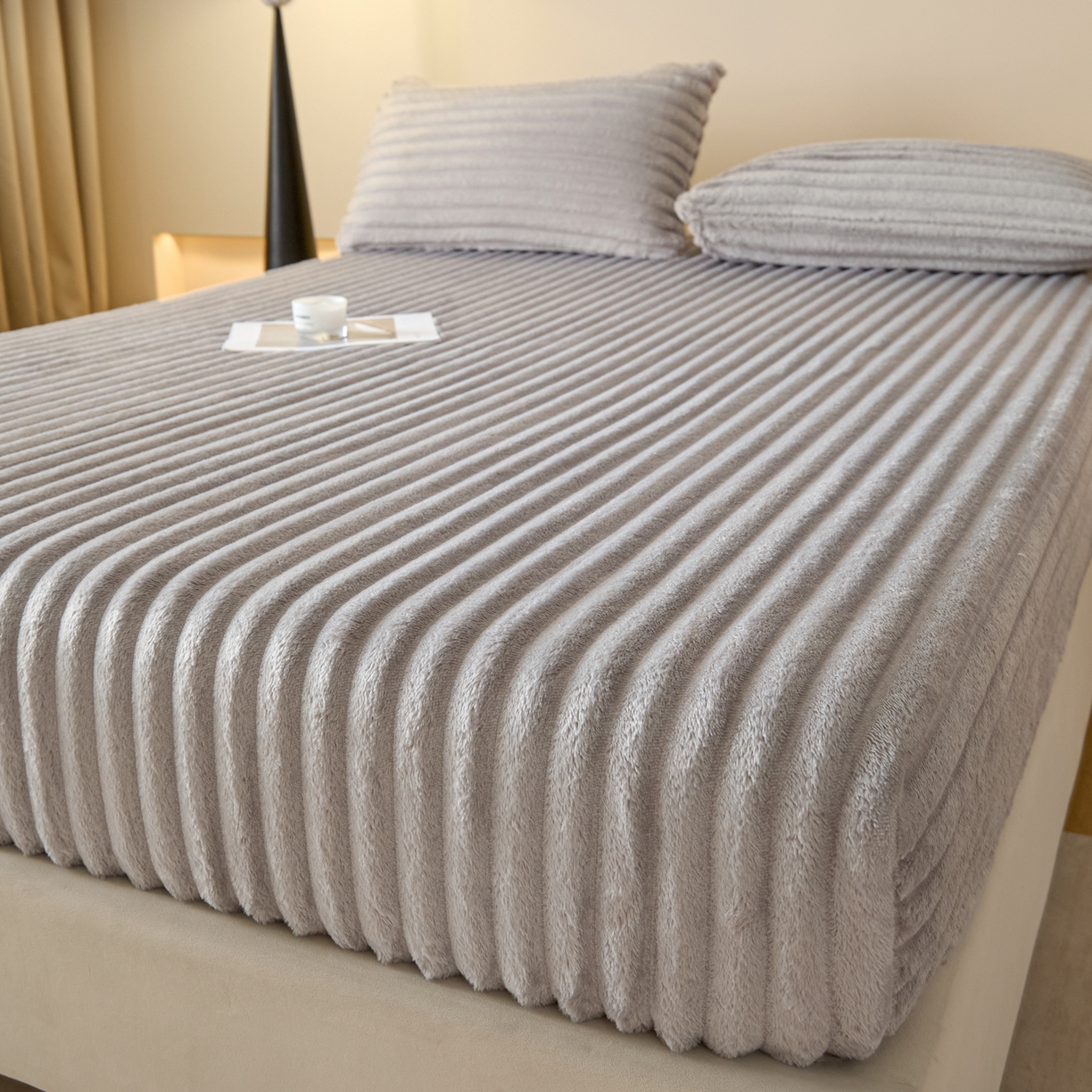 91家纺网 家纺一手货源 找家纺 小叮当家纺仓储工厂店 2025新款兔毛绒大抽条单床笠系列床笠单件（跨境可供） 抽条-床笠浅灰