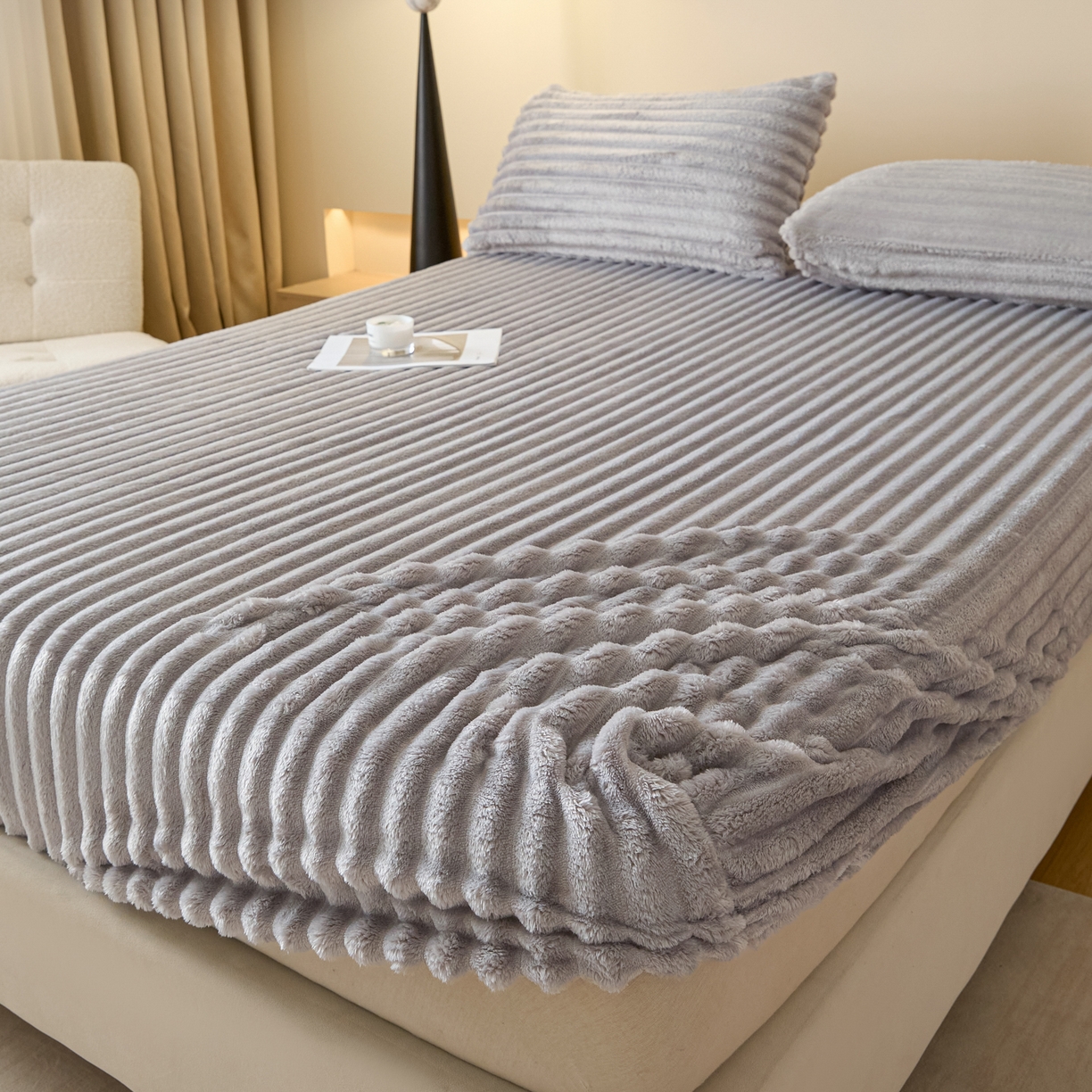91家纺网 家纺一手货源 找家纺 小叮当家纺仓储工厂店 2025新款兔毛绒大抽条单床笠系列床笠单件（跨境可供） 抽条-床笠浅灰
