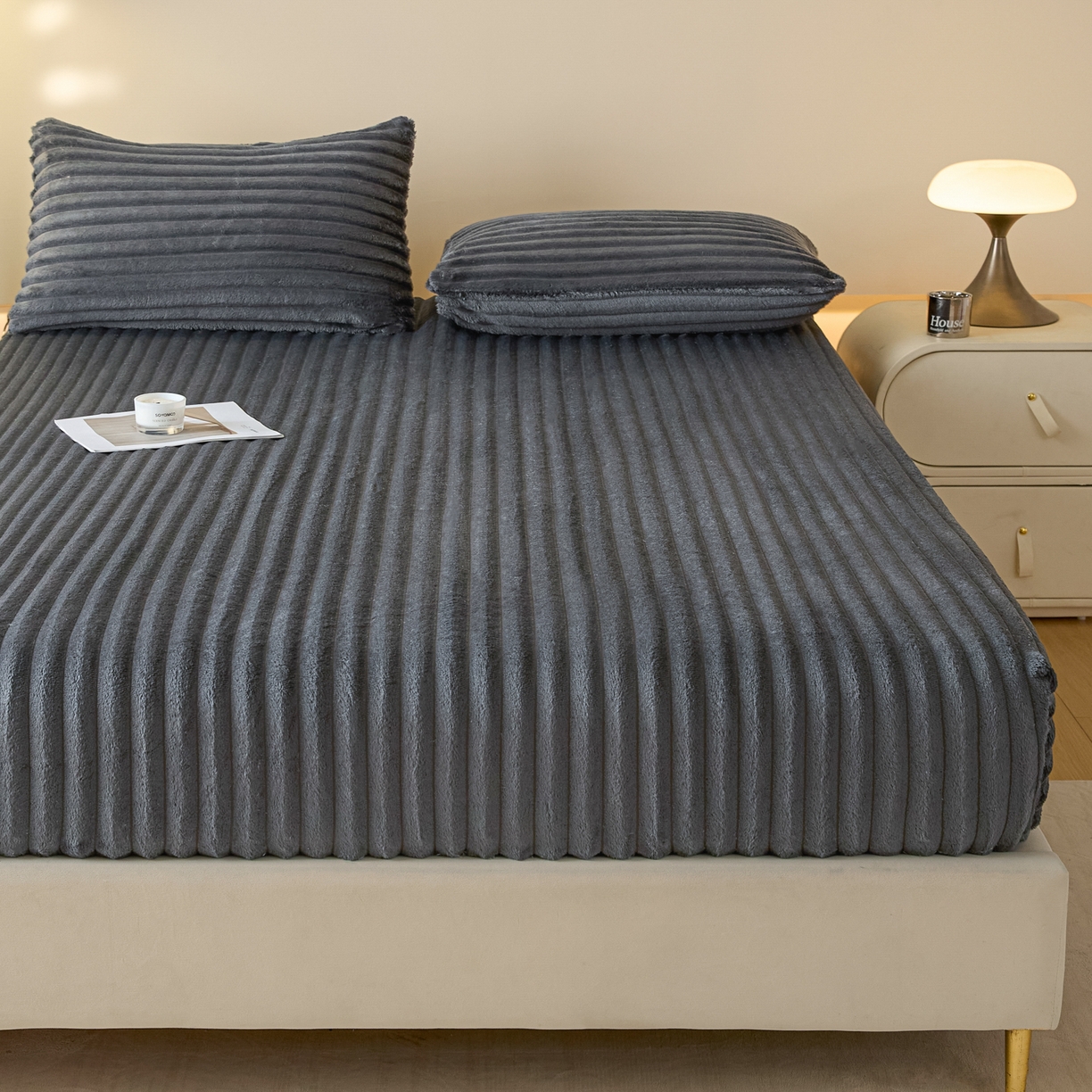 91家纺网 家纺一手货源 找家纺 小叮当家纺仓储工厂店 2025新款兔毛绒大抽条单床笠系列床笠单件（跨境可供） 抽条-床笠深灰