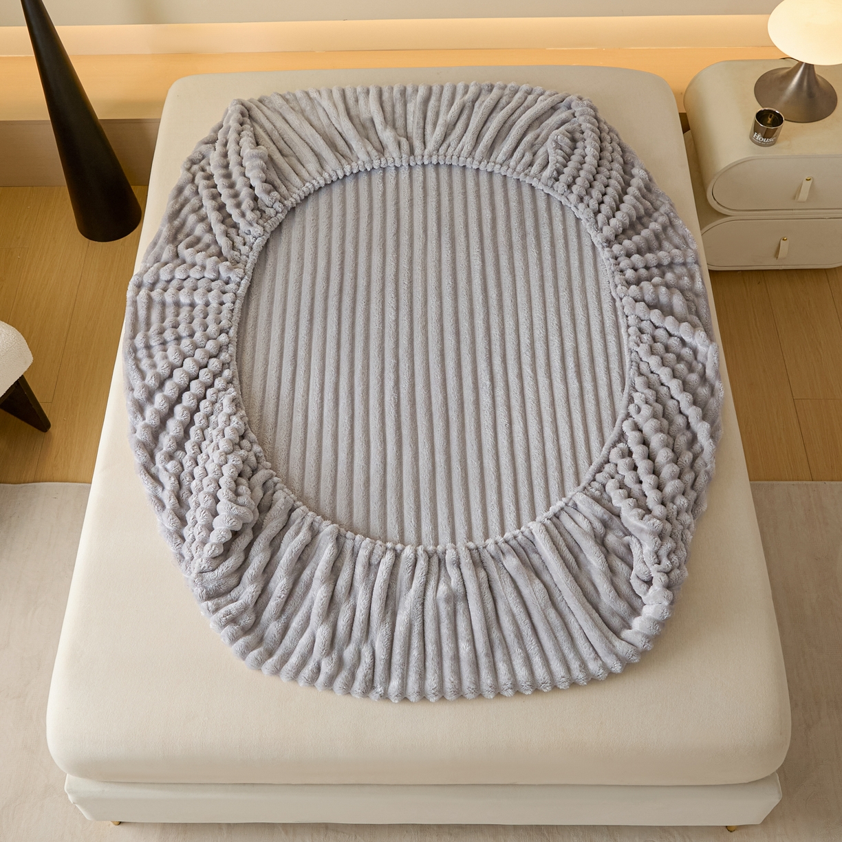 91家纺网 家纺一手货源 找家纺 小叮当家纺仓储工厂店 2025新款兔毛绒大抽条单床笠系列床笠单件（跨境可供） 抽条-床笠浅灰