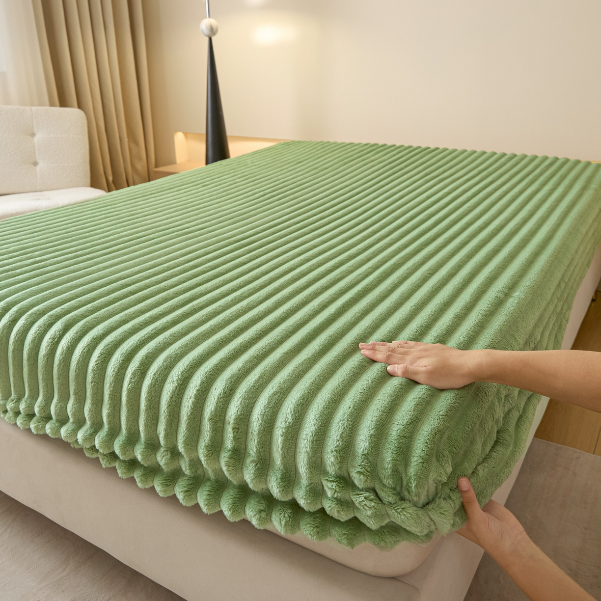 91家纺网 家纺一手货源 找家纺 小叮当家纺仓储工厂店 2025新款兔毛绒大抽条单床笠系列床笠单件（跨境可供） 抽条-床笠果绿