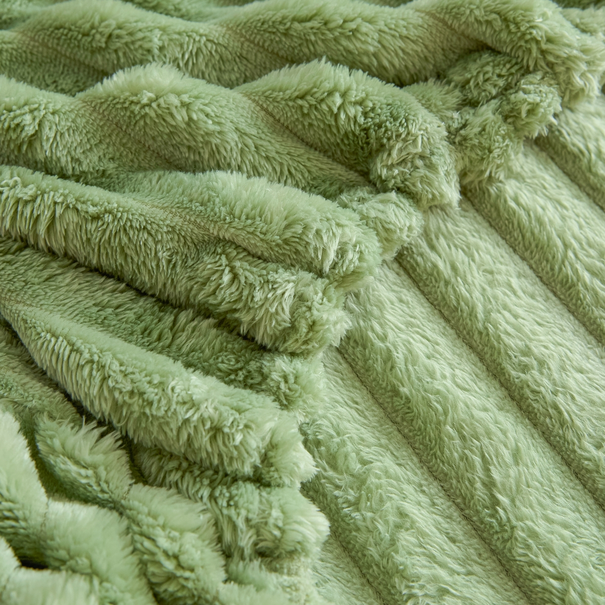 91家纺网 家纺一手货源 找家纺 小叮当家纺仓储工厂店 2025新款兔毛绒大抽条单床笠系列床笠单件（跨境可供） 抽条-床笠果绿