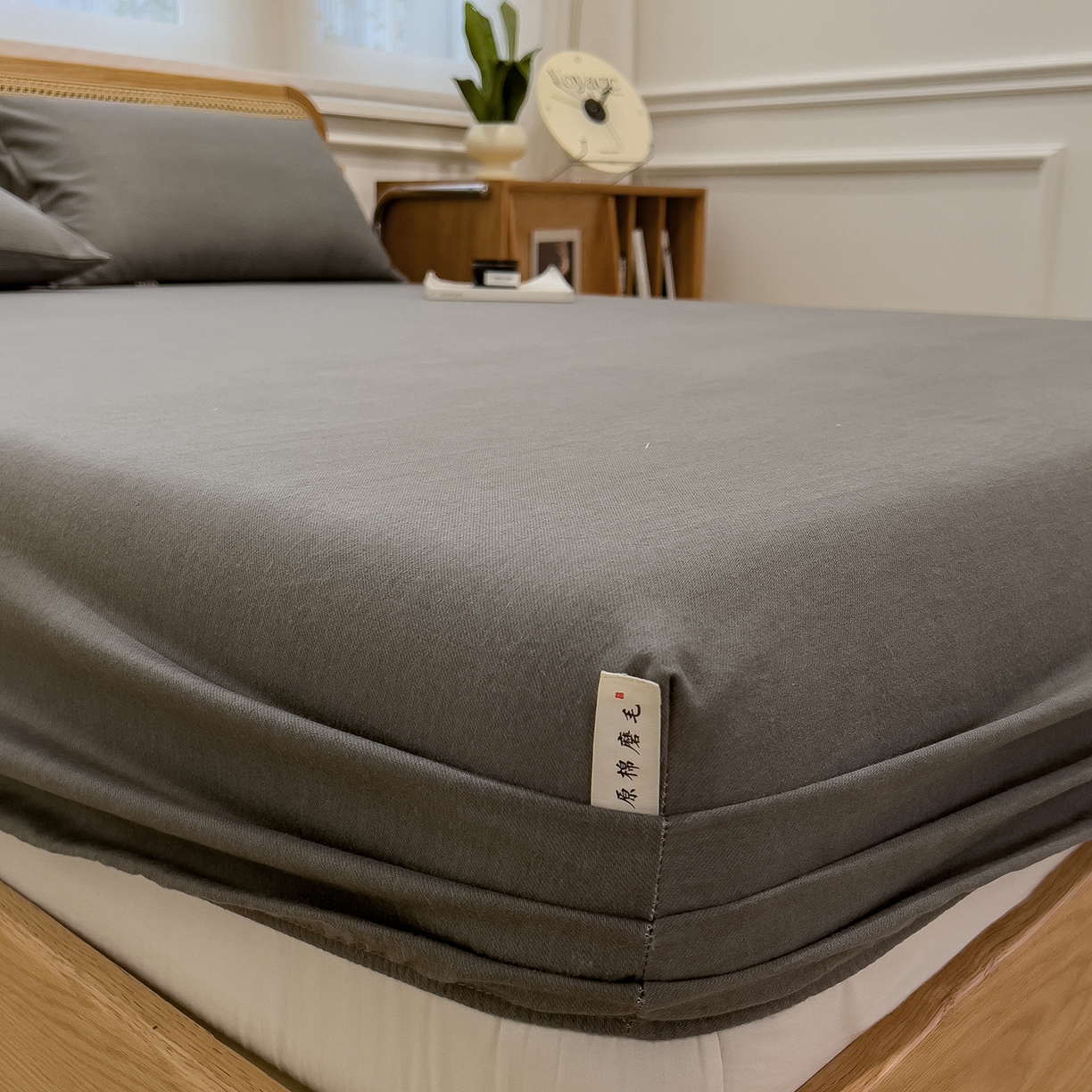 91家纺网 家纺一手货源 找家纺 芃成家纺 2025新款原棉生态磨毛单床笠 高级灰