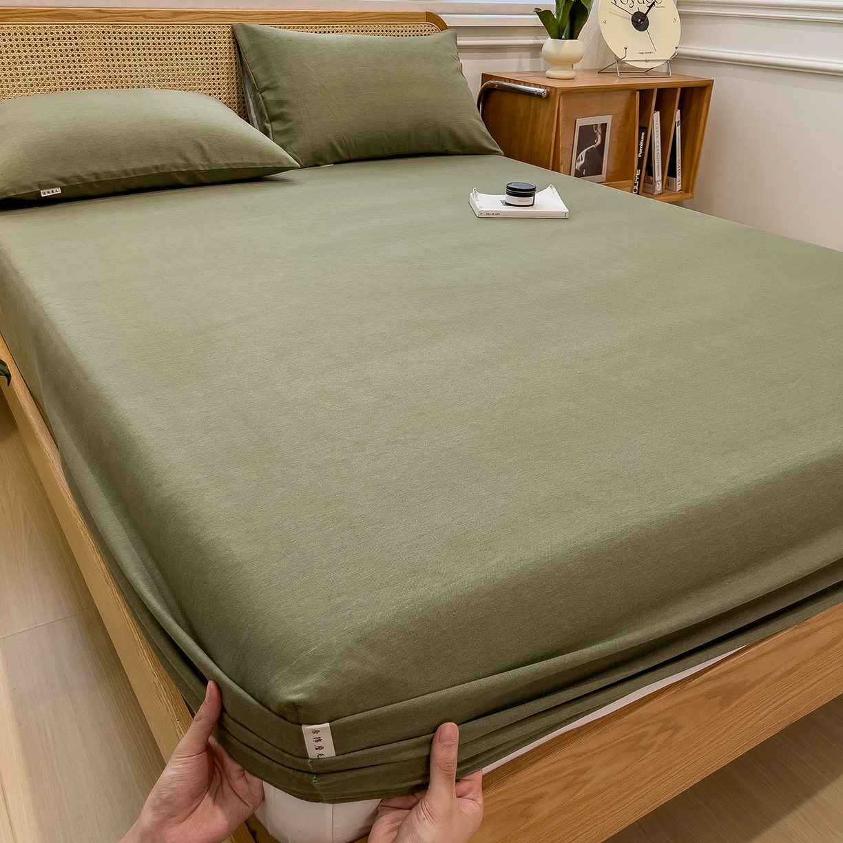 91家纺网 家纺一手货源 找家纺 芃成家纺 2025新款原棉生态磨毛单床笠 松针绿