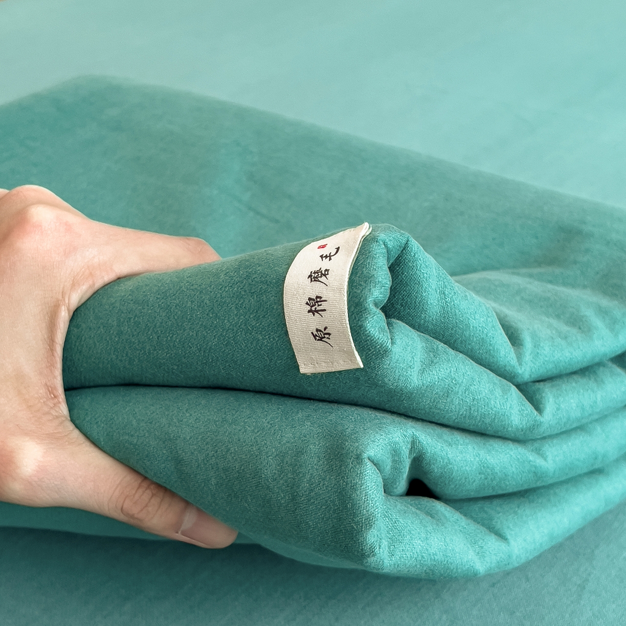 91家纺网 家纺一手货源 找家纺 芃成家纺 2025新款原棉生态磨毛单床笠 墨染绿