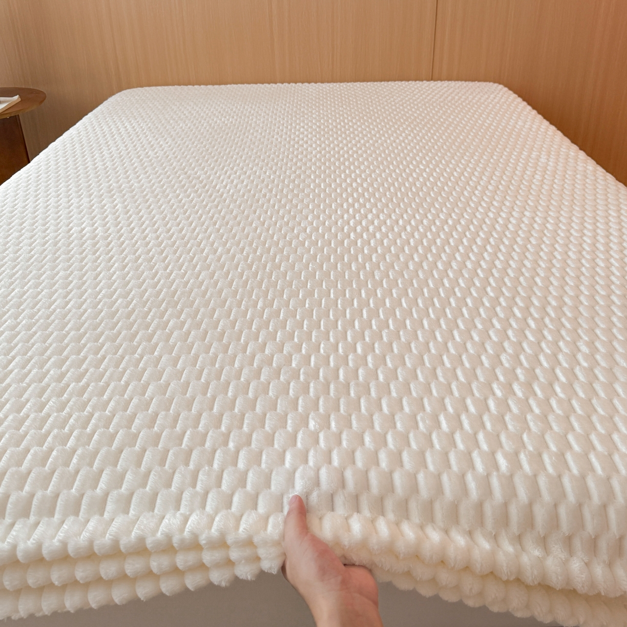 91家纺网 家纺一手货源 找家纺 小叮当家纺仓储工厂店 2025新款豆豆绒纯色单床笠系列床笠单件（跨境可供） 豆豆绒-床笠米白