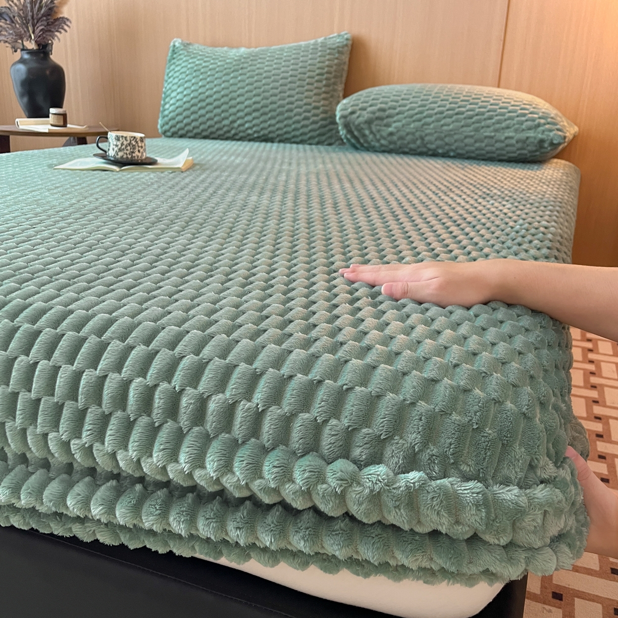 91家纺网 家纺一手货源 找家纺 小叮当家纺仓储工厂店 2025新款豆豆绒纯色单床笠系列床笠单件（跨境可供） 豆豆绒-床笠果绿