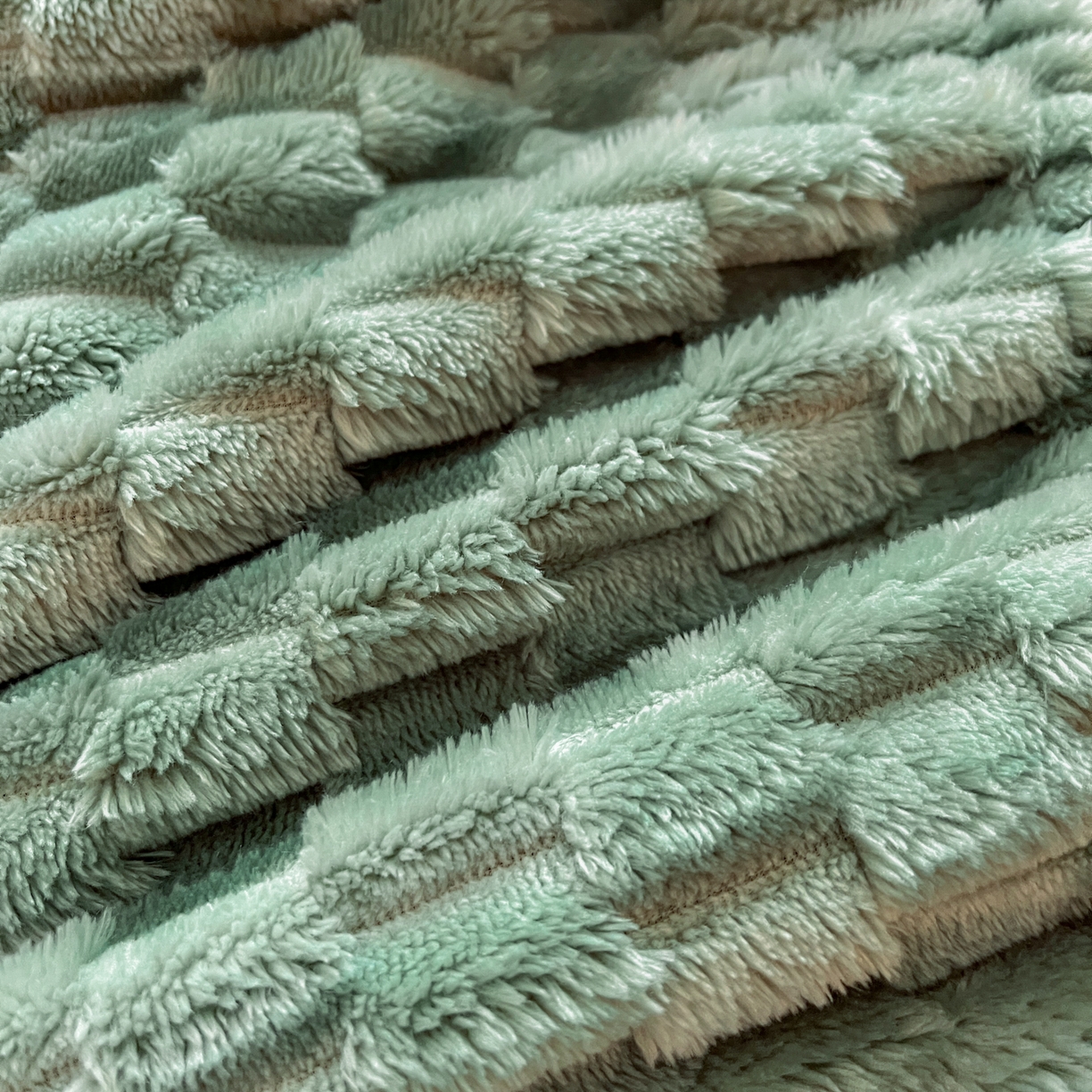 91家纺网 家纺一手货源 找家纺 小叮当家纺仓储工厂店 2025新款豆豆绒纯色单床笠系列床笠单件（跨境可供） 豆豆绒-床笠果绿