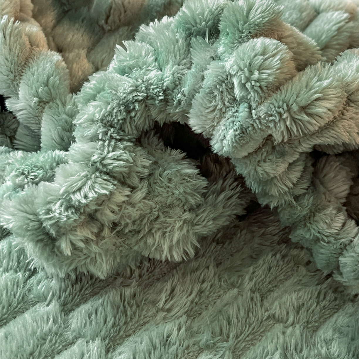 91家纺网 家纺一手货源 找家纺 小叮当家纺仓储工厂店 2025新款豆豆绒纯色单床笠系列床笠单件（跨境可供） 豆豆绒-床笠果绿