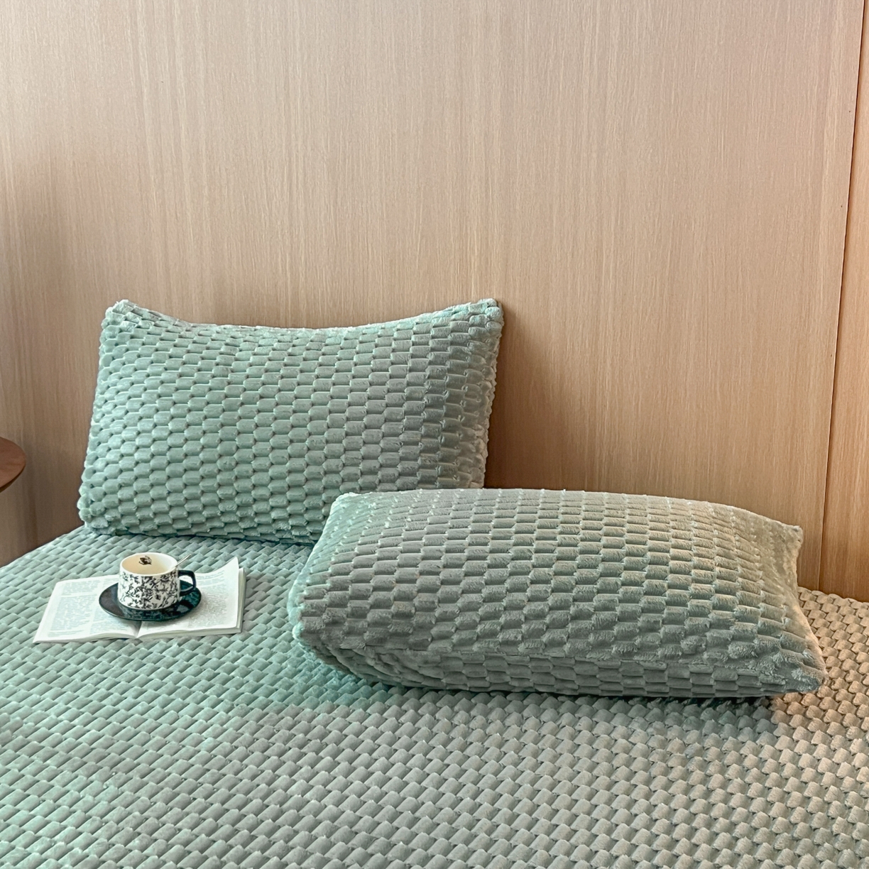 91家纺网 家纺一手货源 找家纺 小叮当家纺仓储工厂店 2025新款豆豆绒纯色单床笠系列床笠单件（跨境可供） 豆豆绒-床笠果绿