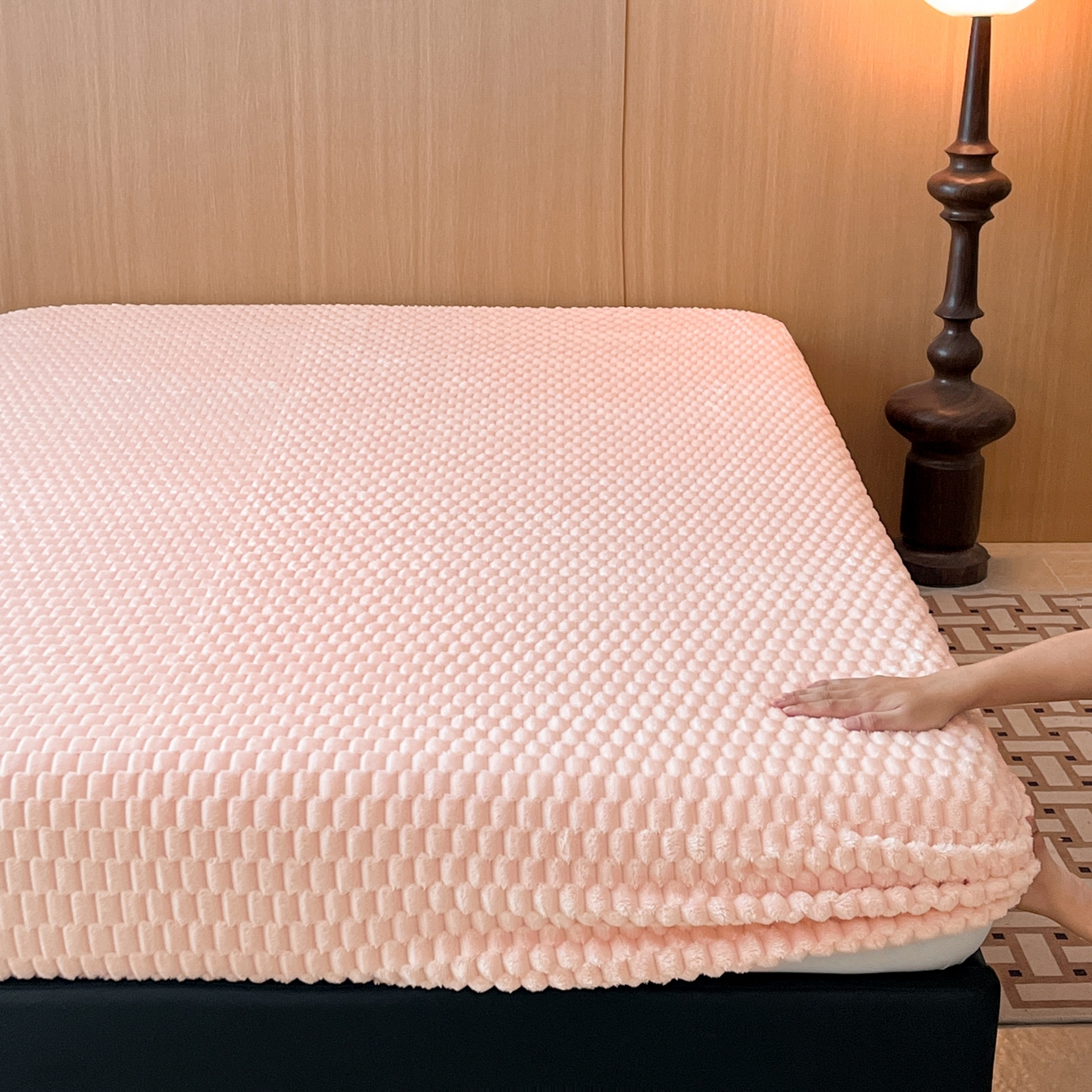 91家纺网 家纺一手货源 找家纺 小叮当家纺仓储工厂店 2025新款豆豆绒纯色单床笠系列床笠单件（跨境可供） 豆豆绒-床笠桃粉