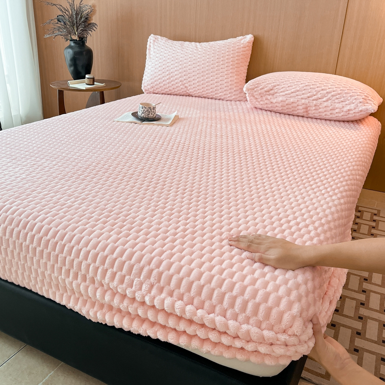 91家纺网 家纺一手货源 找家纺 小叮当家纺仓储工厂店 2025新款豆豆绒纯色单床笠系列床笠单件（跨境可供） 豆豆绒-床笠桃粉