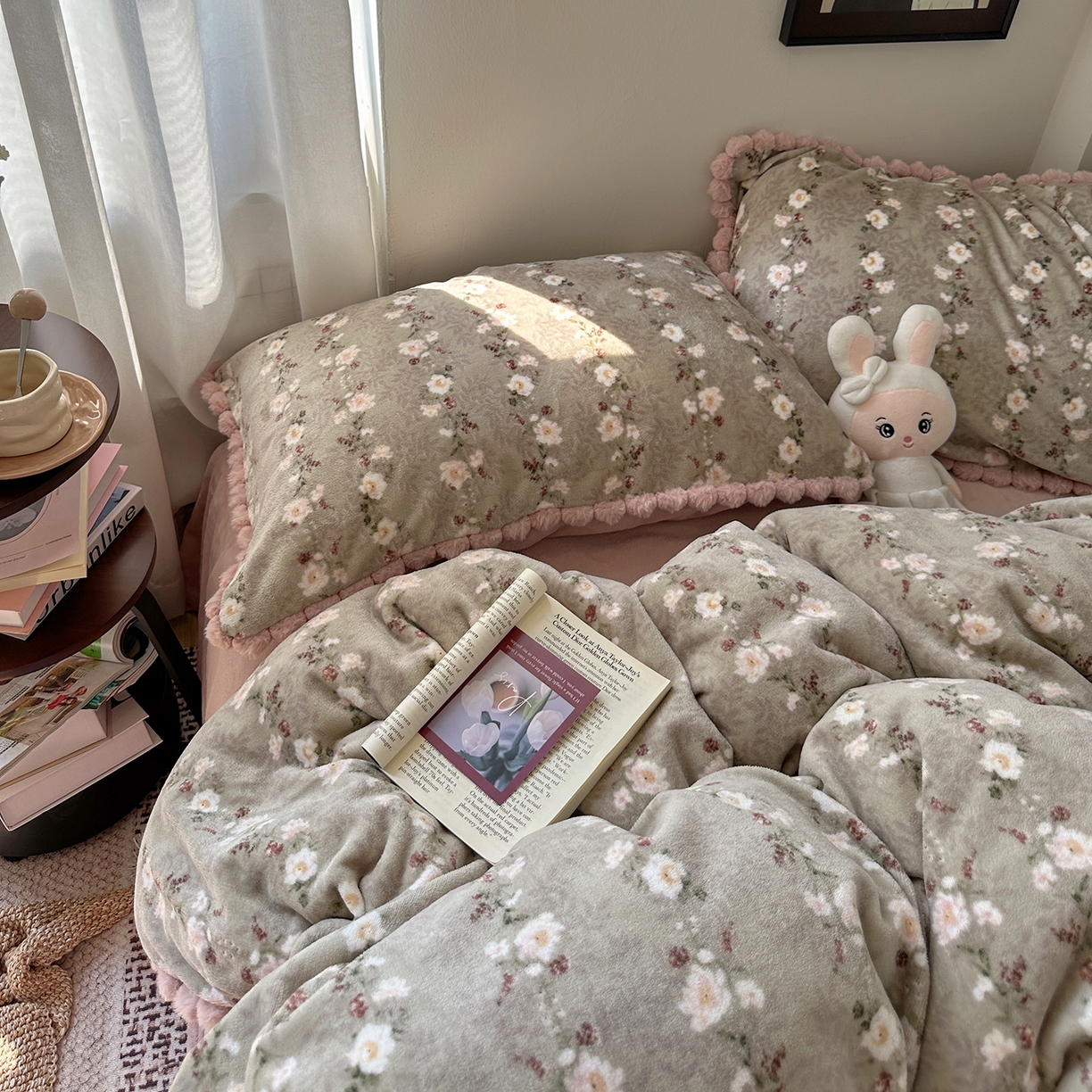 91家纺网 家纺一手货源 找家纺 （总）艾咪-Amy ntmy 2025新款毛球款法式少女风牛奶绒四件套