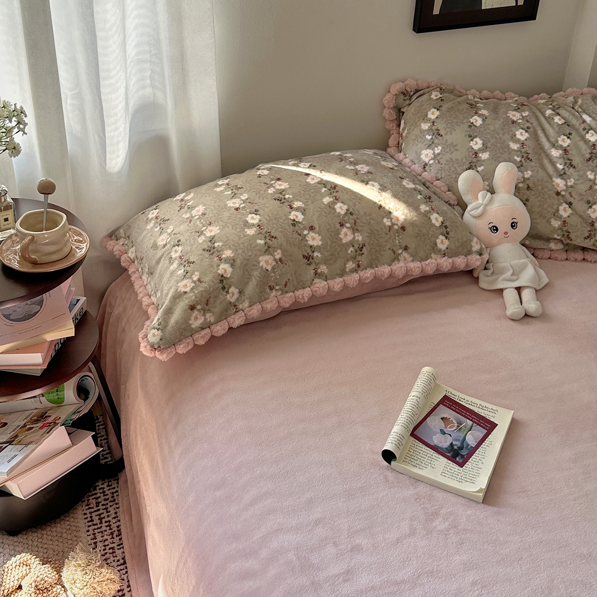 91家纺网 家纺一手货源 找家纺 （总）艾咪-Amy ntmy 2025新款毛球款法式少女风牛奶绒四件套