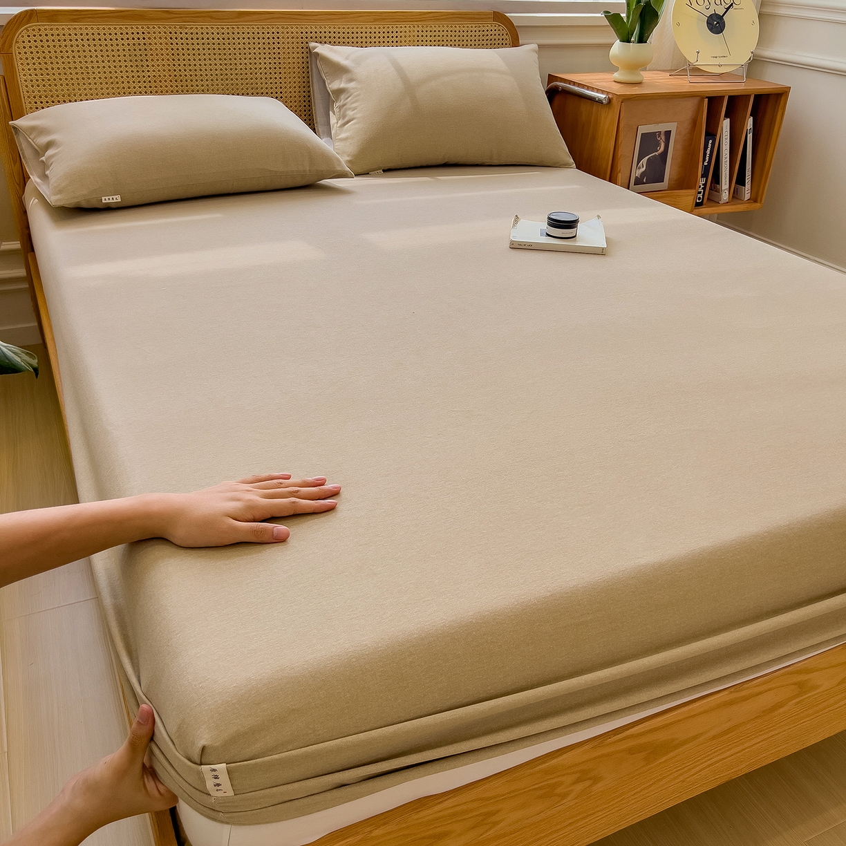 91家纺网 家纺一手货源 找家纺 芃成家纺 2025新款原棉生态磨毛单床笠 奶茶咖