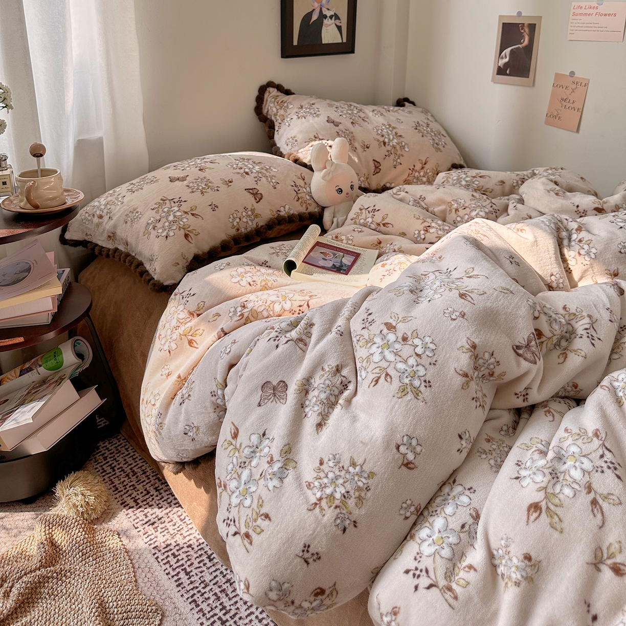 91家纺网 家纺一手货源 找家纺 艾咪-Amy ntmy 2025新款毛球款法式少女风牛奶绒四件套 北茉